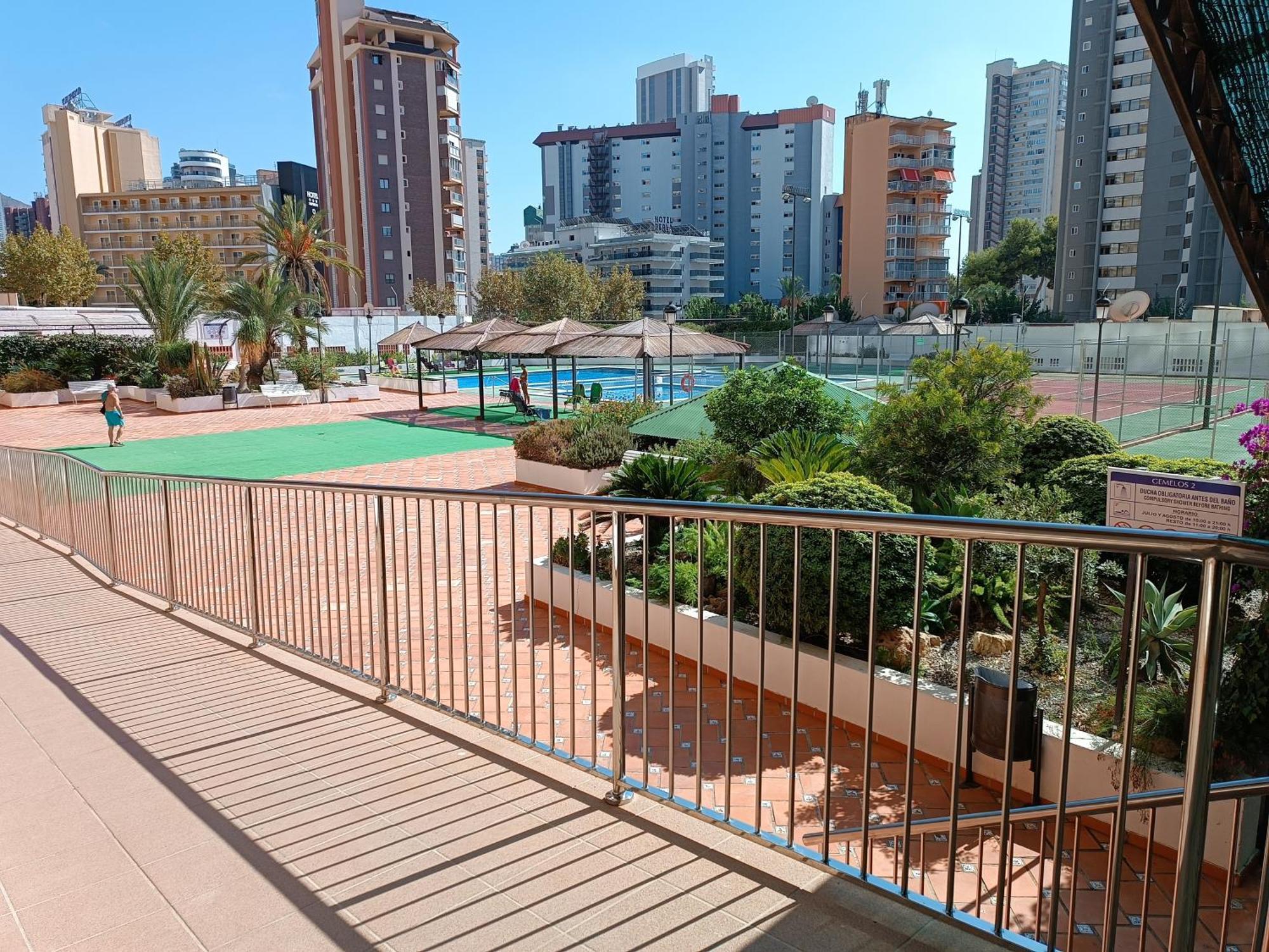 Gemelos 2 Benidorm Exteriér fotografie